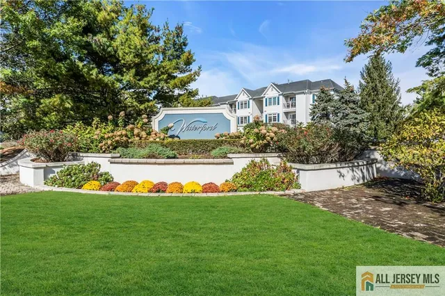 $440,000 | 1237 Waterford Drive, Unit 1237, Edison, NJ 08817