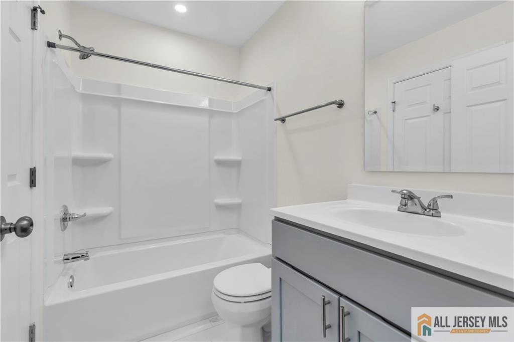 1237 Waterford Drive, Unit 1237 Edison, NJ 08817 - Photo 22 of 26