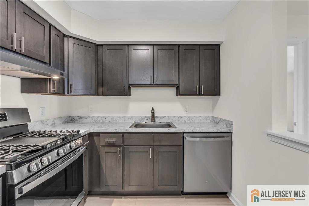 1237 Waterford Drive, Unit 1237 Edison, NJ 08817 - Photo 9 of 26