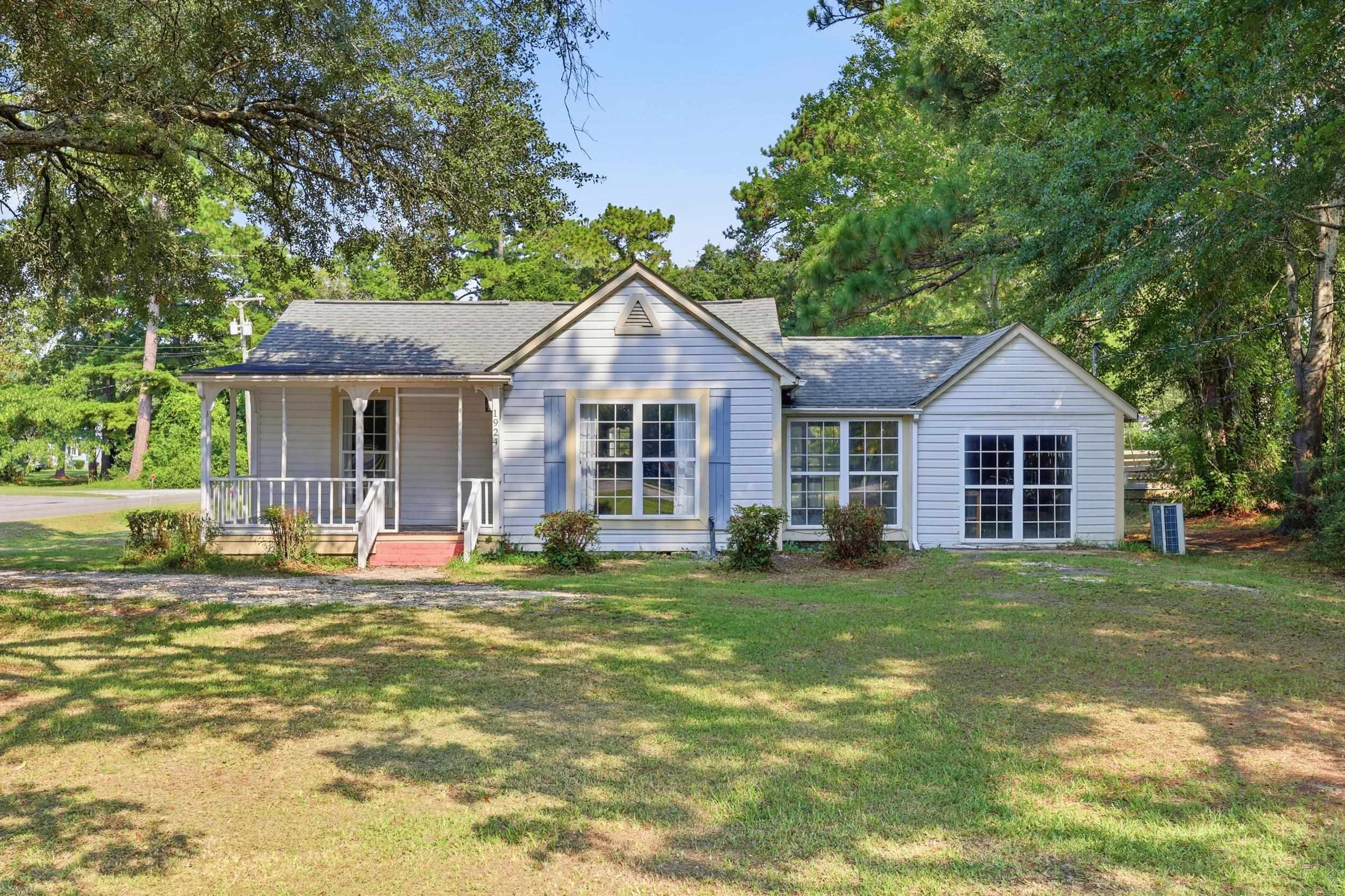 1924 South Island Road Georgetown, SC 29440 - Photo 2 of 40 Gallery Image 2