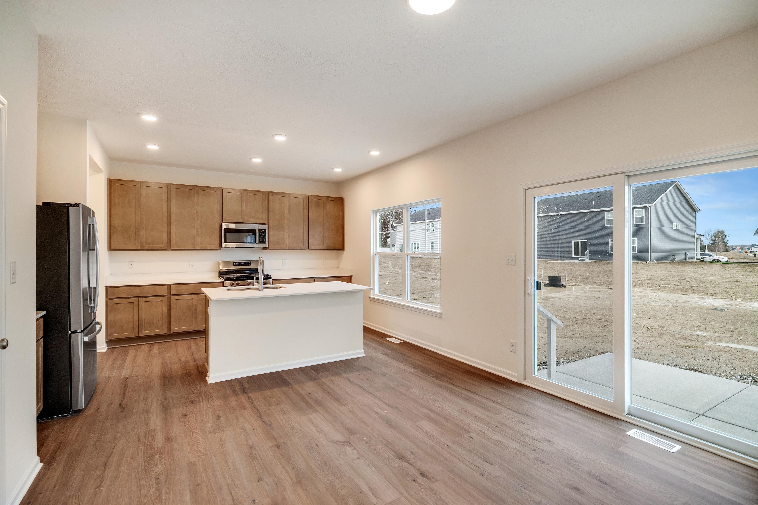 504 East 130th Place Crown Point, IN 46307 - Photo 2 of 24 3000x2000