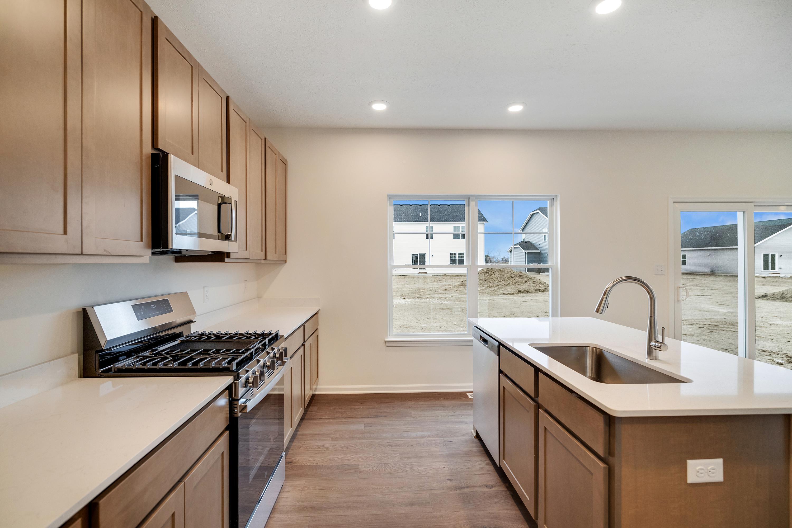 504 East 130th Place Crown Point, IN 46307 - Photo 5 of 24 3000x2000