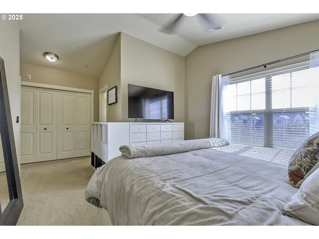 $358,500 | 7959 Northeast Rockne Way, Hillsboro, OR 97006