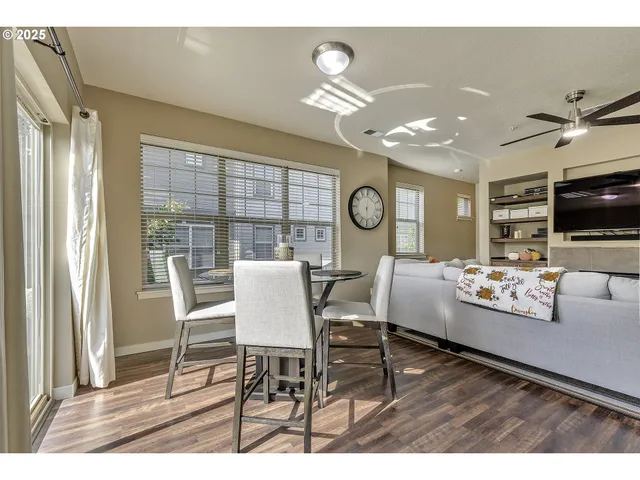 $358,500 | 7959 Northeast Rockne Way, Hillsboro, OR 97006