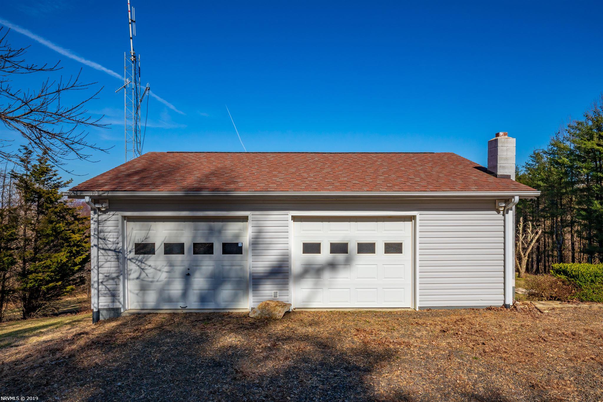 887 Colonial Road Fancy Gap, VA 24328 - Photo 79 of 105 Gallery Image 79