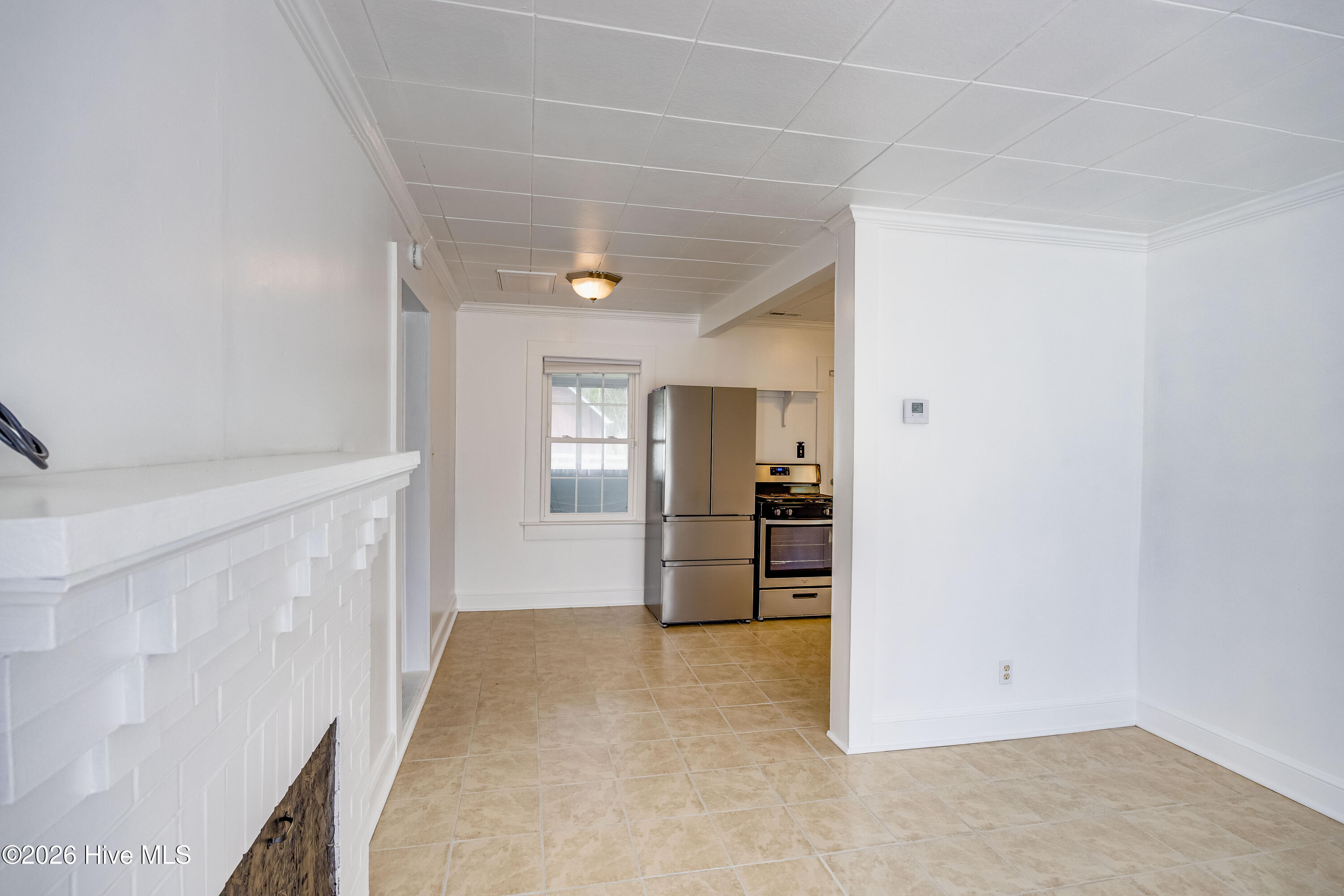 322 River Road Washington, NC 27889 - Photo 14 of 37 Living Room looking into dining area