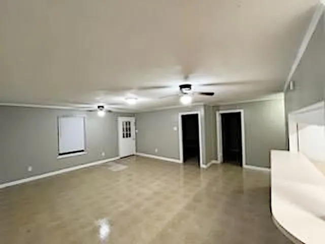 $1,120 | 201 West 3rd Street, Rockport, TX 78382