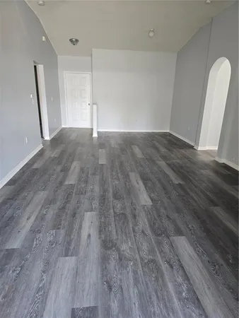 $1,895 | 3126 Pine Top Drive, Valrico, FL 33594