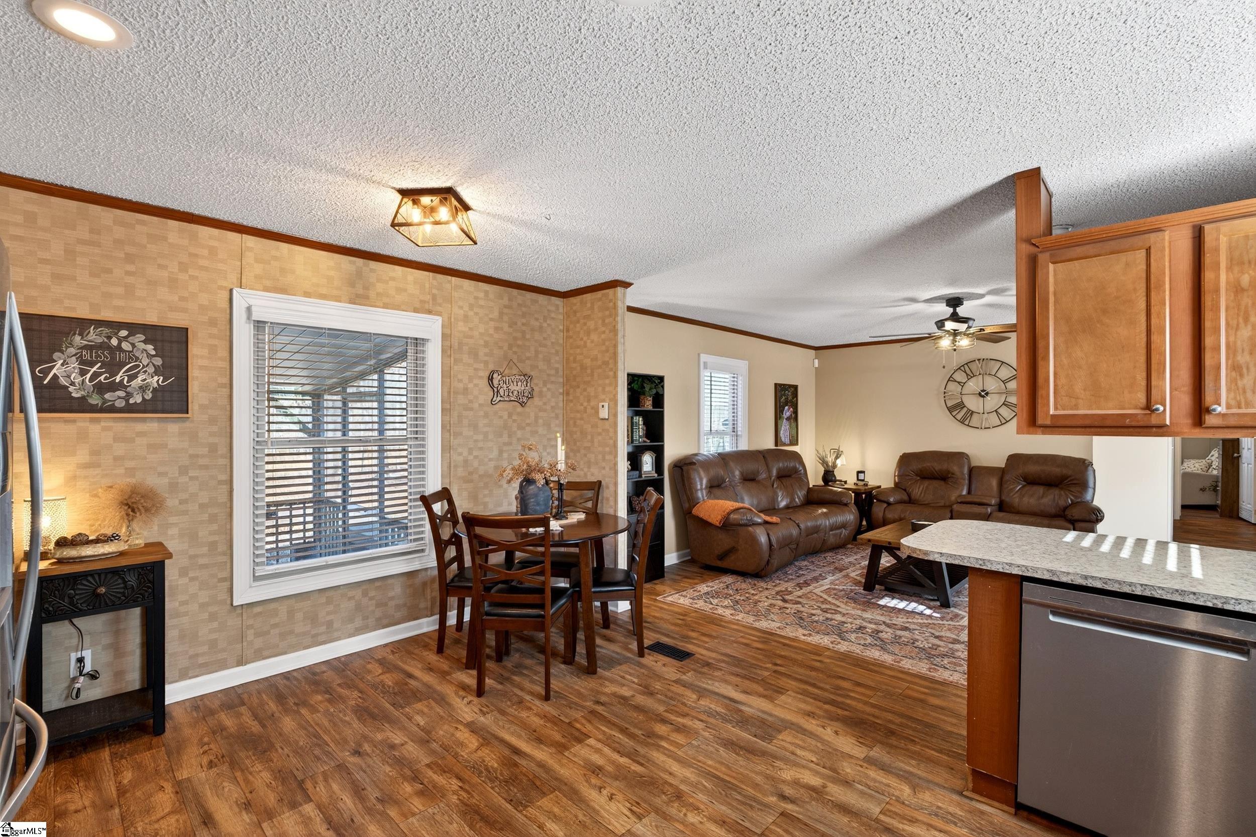 71 Lodgeview Court Gray Court, SC 29645 - Photo 13 of 47