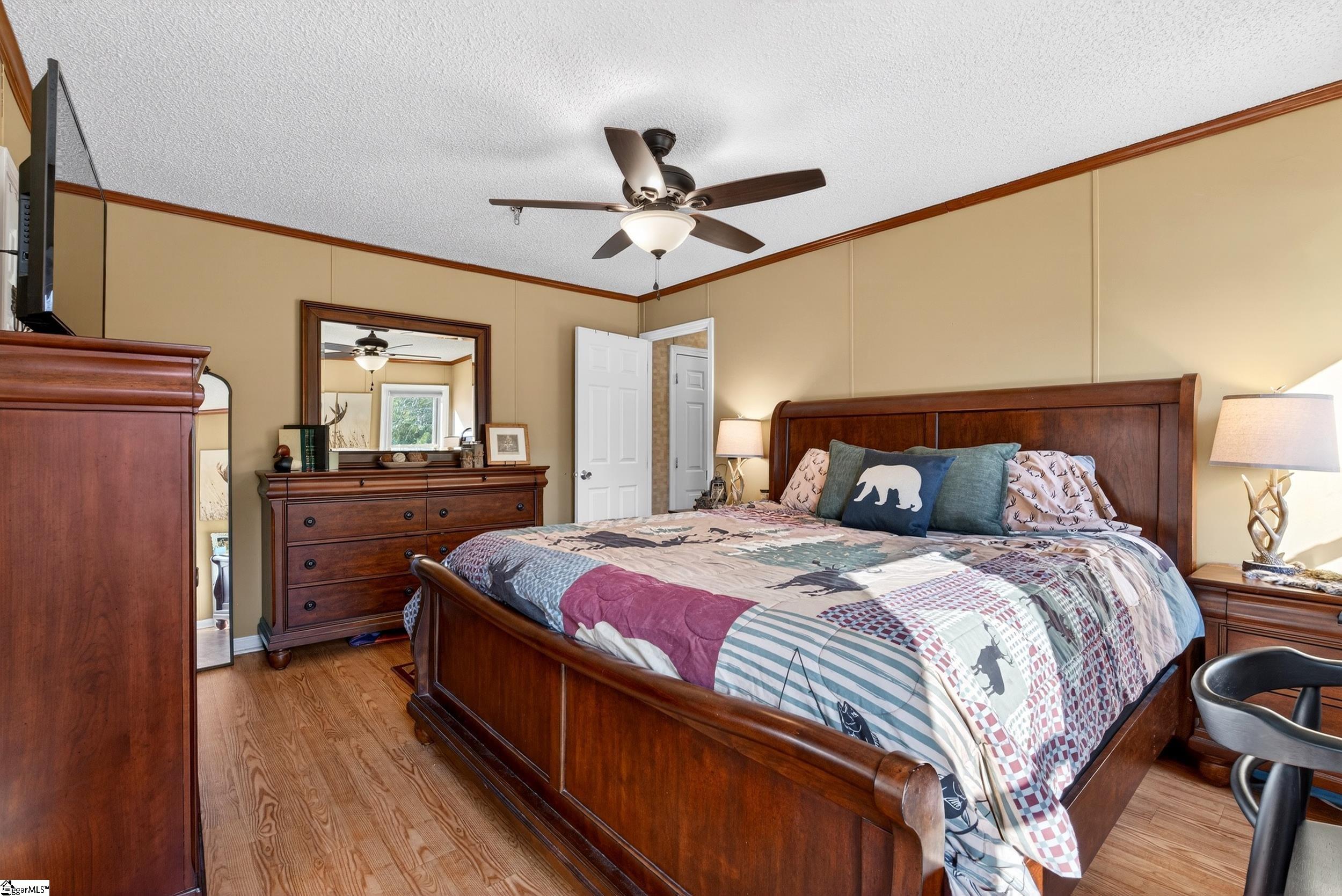 71 Lodgeview Court Gray Court, SC 29645 - Photo 18 of 47