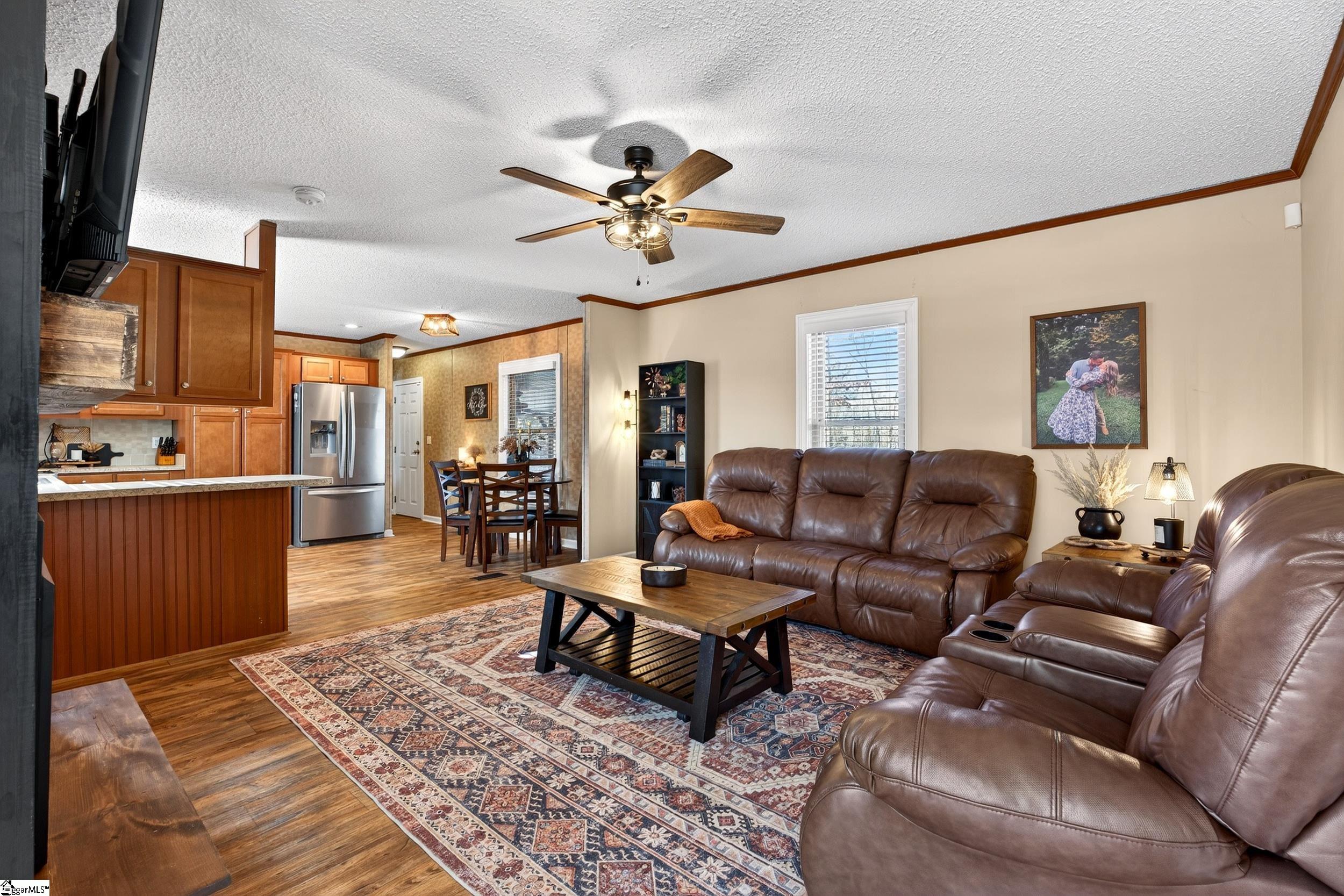 71 Lodgeview Court Gray Court, SC 29645 - Photo 9 of 47