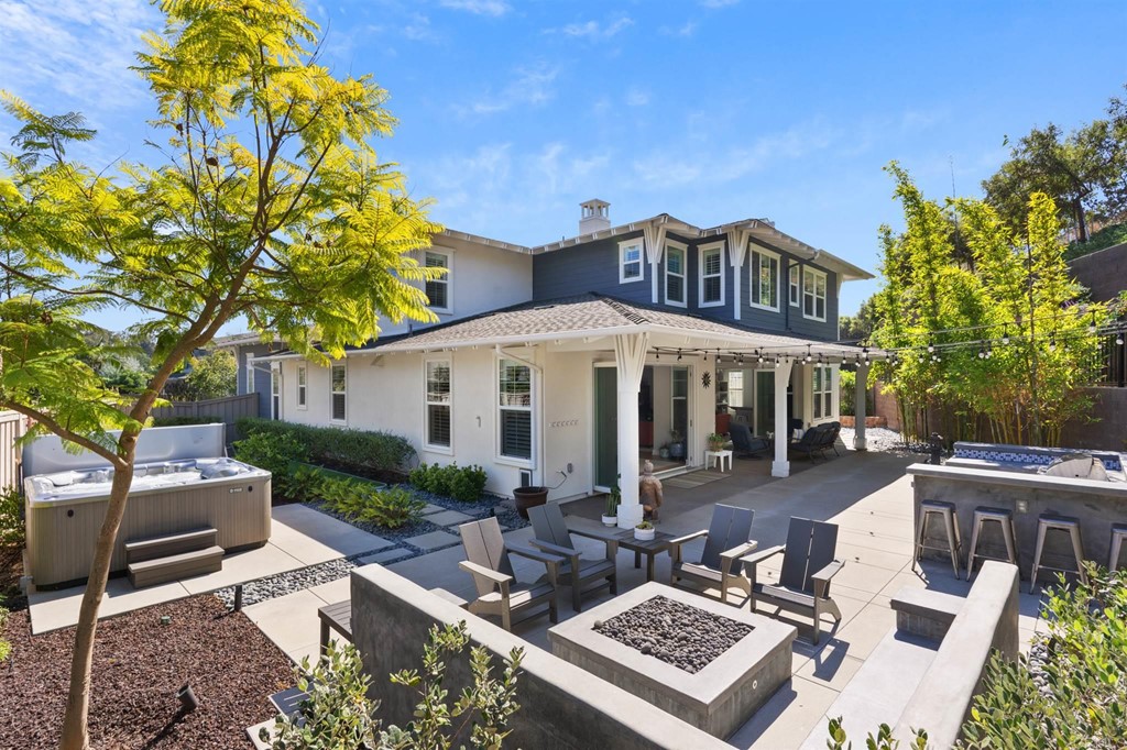 833 Channel Island Drive Encinitas, CA 92024 - Photo 6 of 22 BBQ, firepit, hot tub