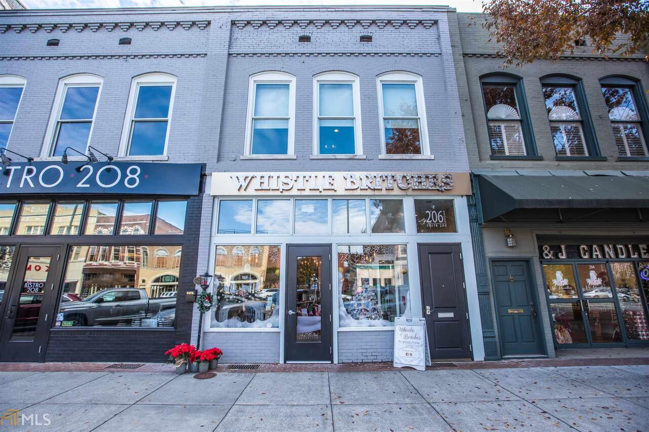 Store on Broad is Currently Leased.