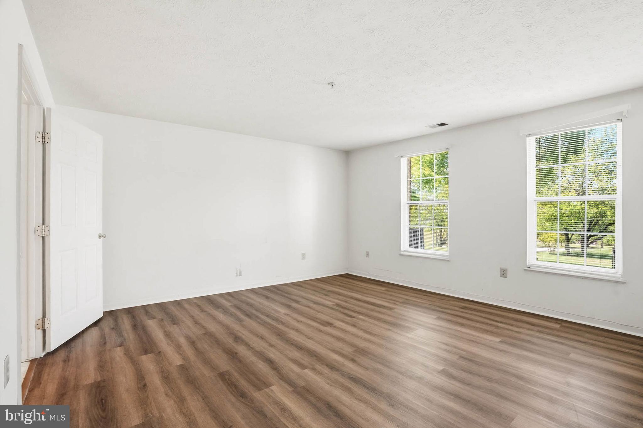 699 Winding Stream Way, Unit 102 Odenton, MD 21113 - Photo 15 of 30 Primary Bedroom