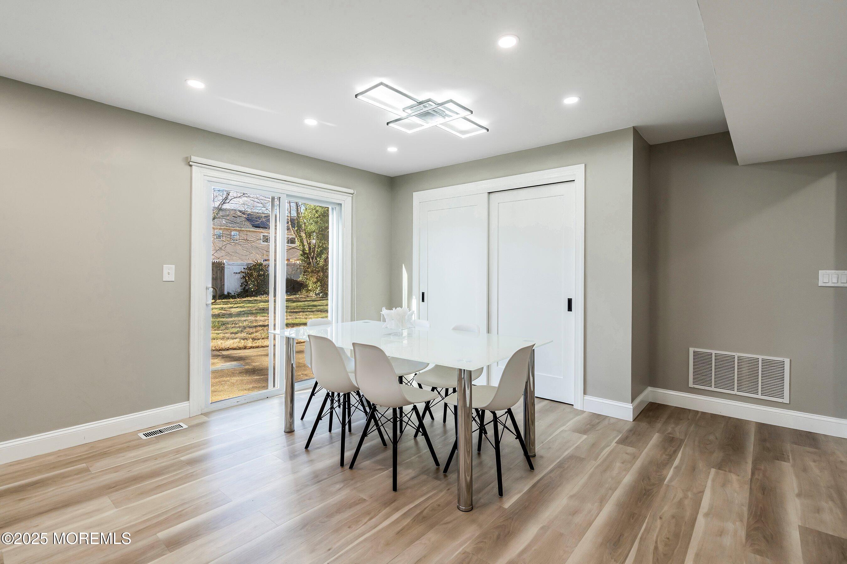 29 Fox Drive Jackson, NJ 08527 - Photo 16 of 41 15-Breakfast 1A