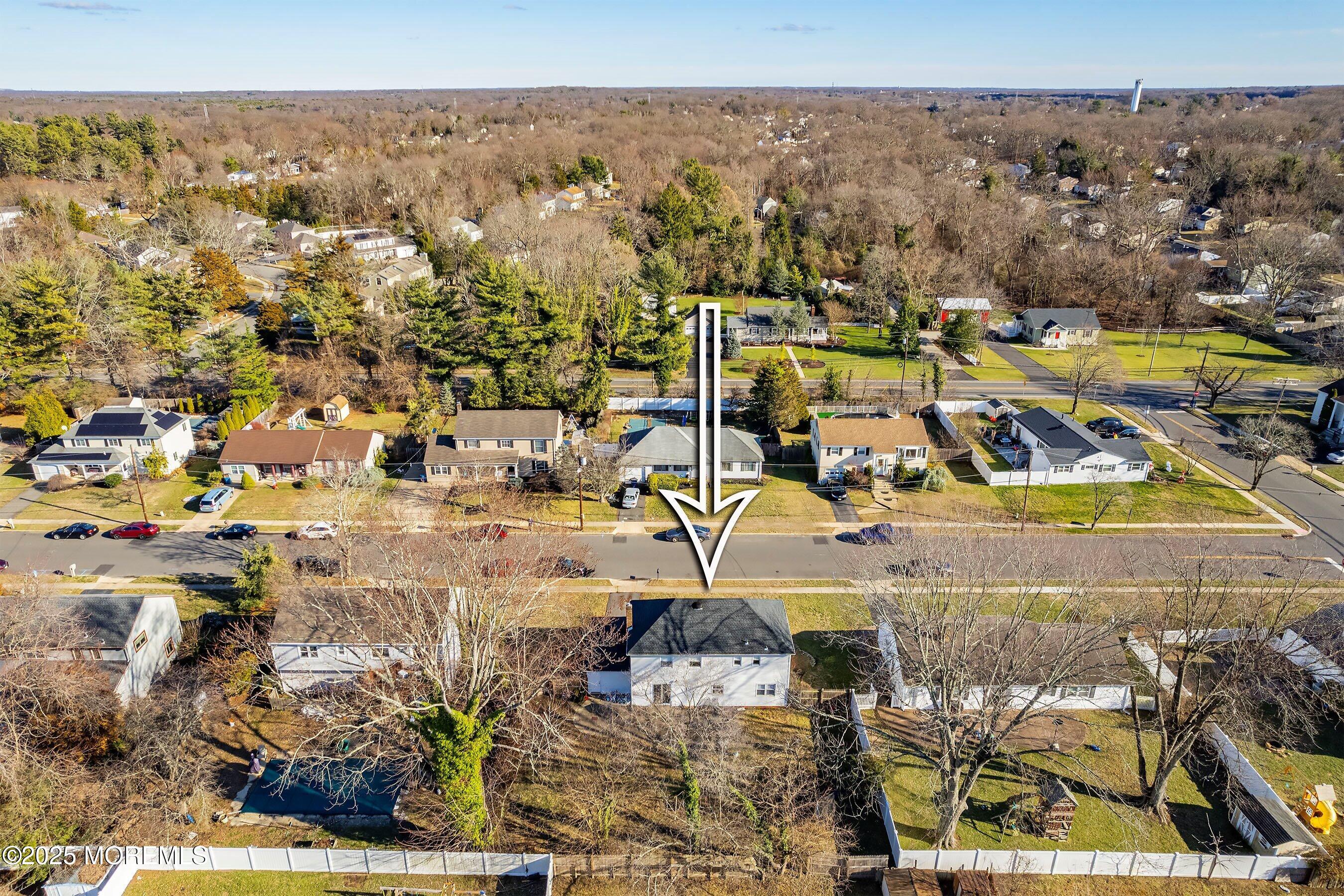 29 Fox Drive Jackson, NJ 08527 - Photo 40 of 41 40-Rear 1 with Arrow