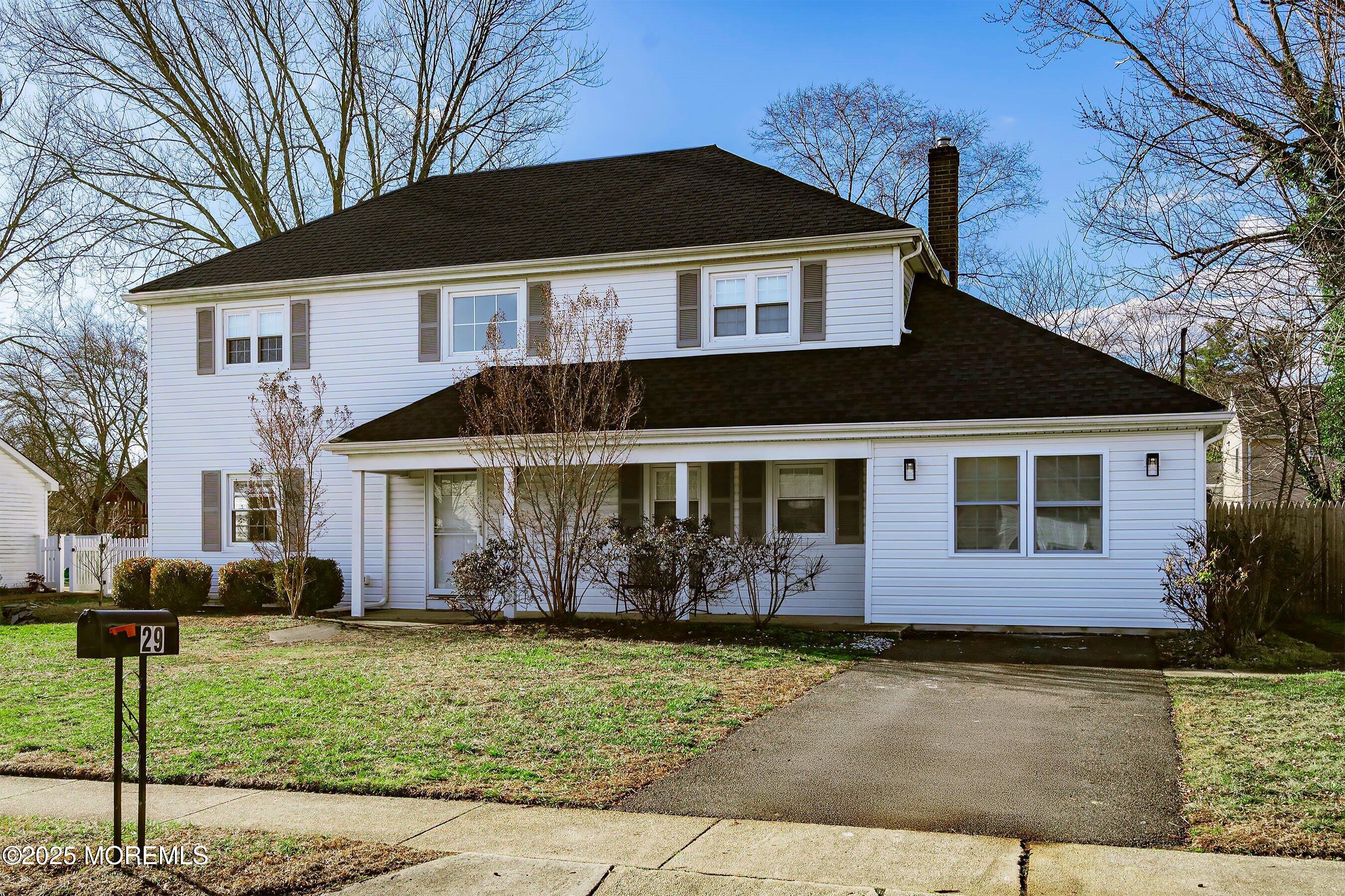 29 Fox Drive Jackson, NJ 08527 - Photo 5 of 41 04-Front Right 1 ADJUSTED