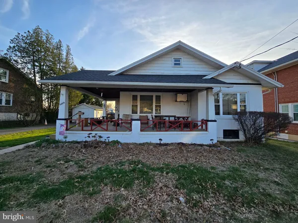 $230,000 | 3424 Raymond Street, Reading, PA 19605