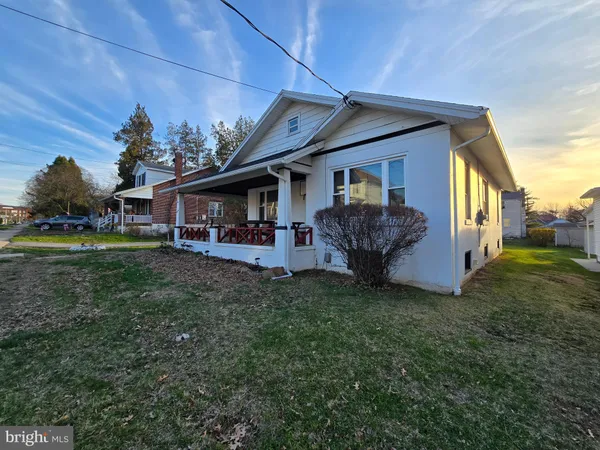 $230,000 | 3424 Raymond Street, Reading, PA 19605