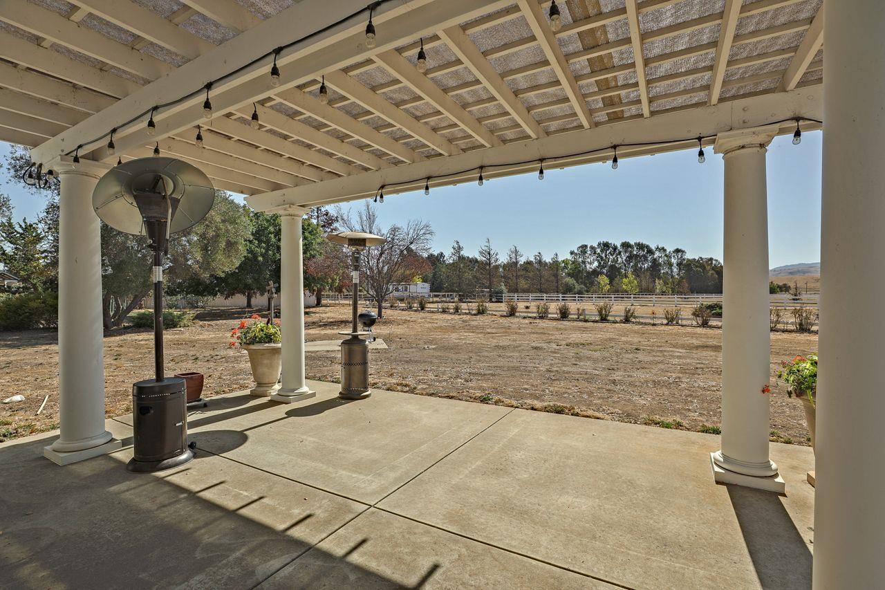 5560 Diablo Hills Road Tres Pinos, CA 95075 - Photo 45 of 46 a view of a indoor swimming pool
