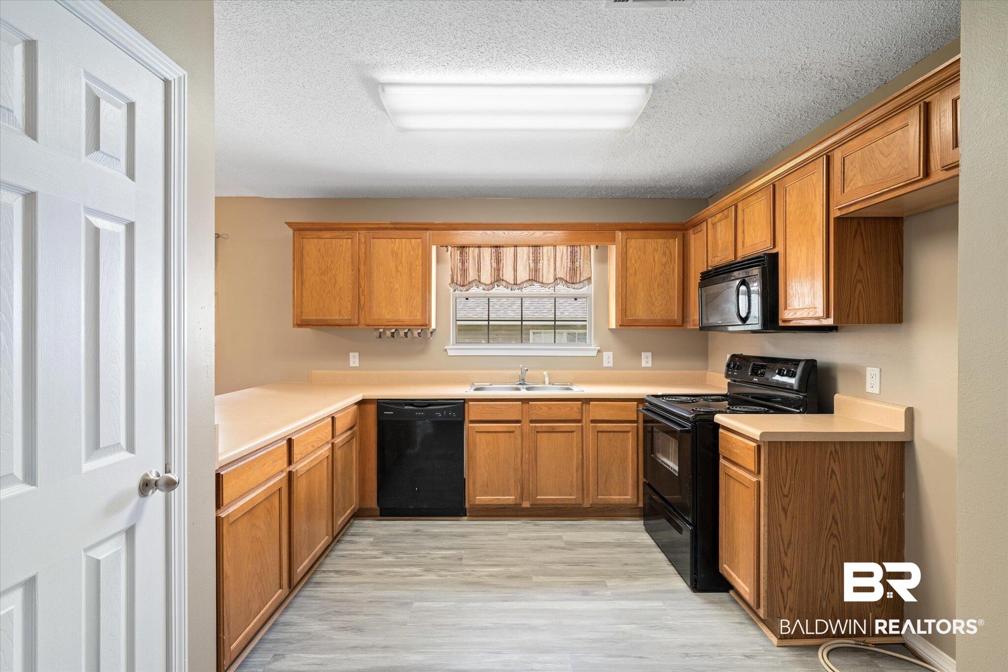 921 East Hamilton Bridges Drive Mobile, AL 36695 - Photo 15 of 23