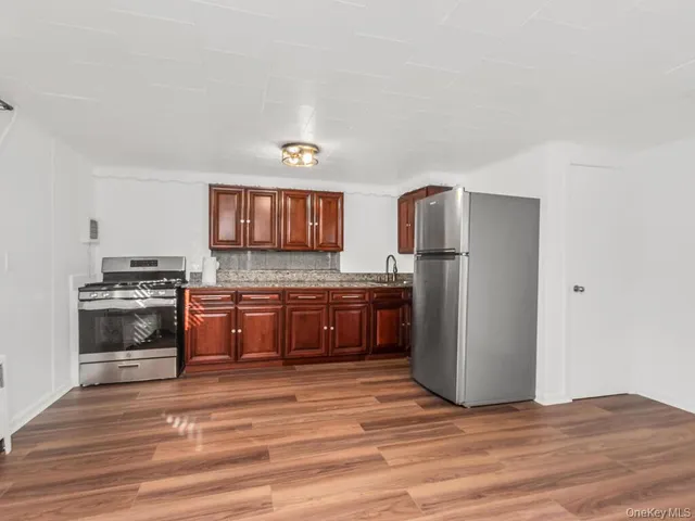 $2,100 | 85 Hart Avenue, Yonkers, NY 10704