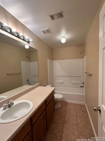$1,195 | 10718 Mathom Landing, Unit 3, Universal City, TX 78148