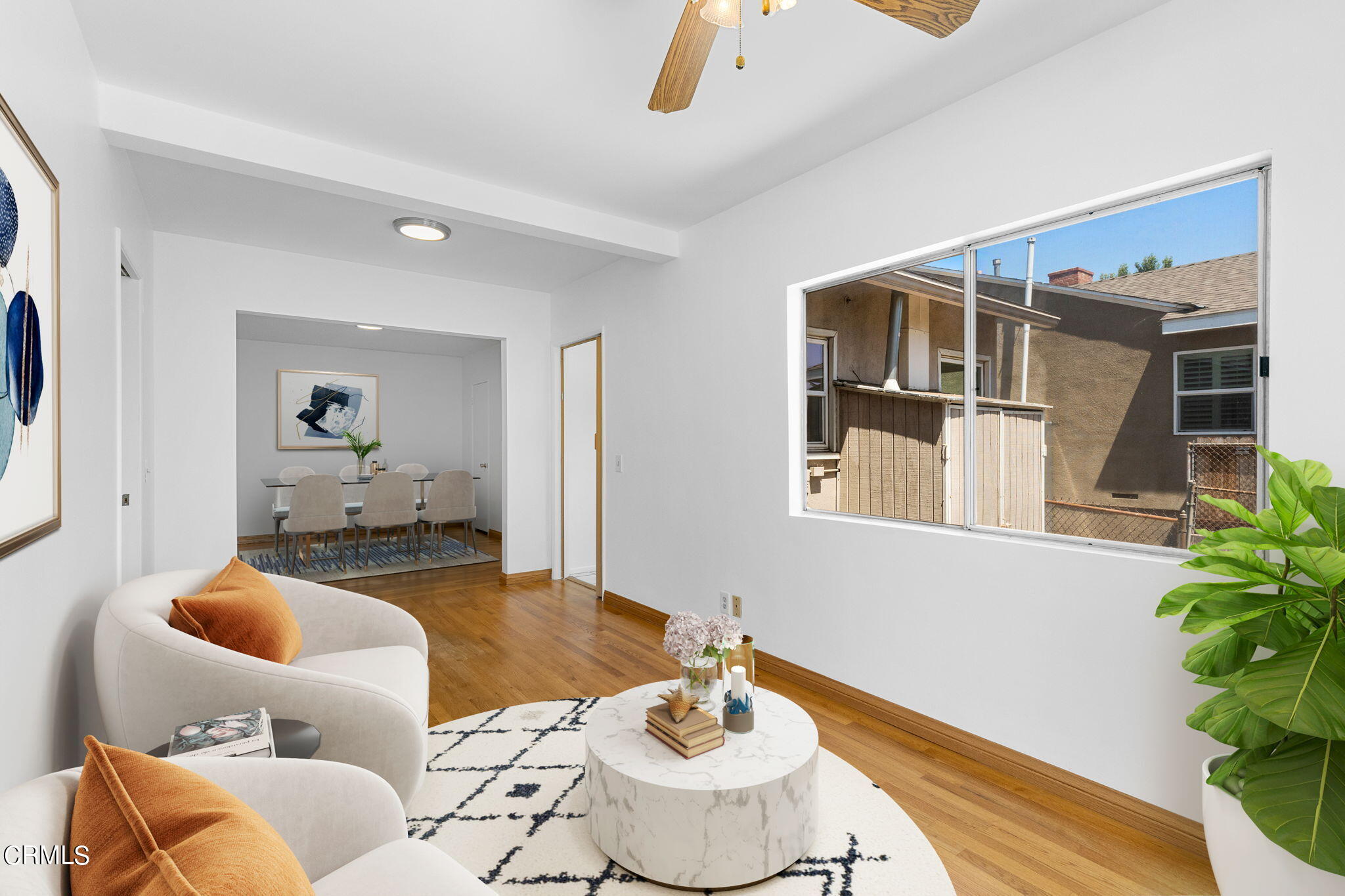 50 Marathon Road Altadena, CA 91001 - Photo 20 of 33 a living room with furniture and a potted plant