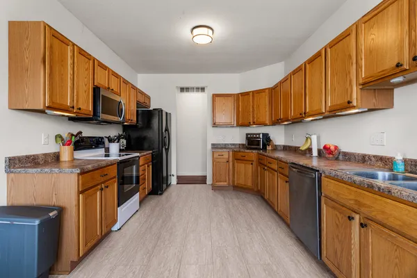 $309,900 | 3920 Trailway Drive, Champaign, IL 61822