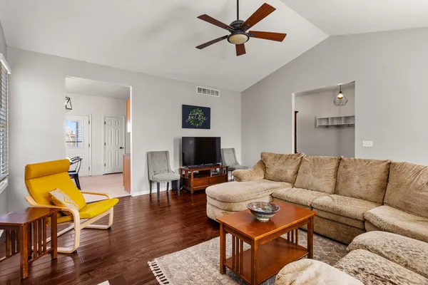 $309,900 | 3920 Trailway Drive, Champaign, IL 61822