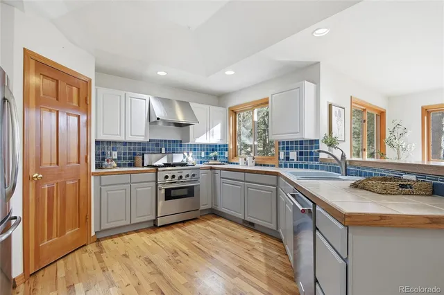 $899,000 | 7030 South Blue Creek Road, Evergreen, CO 80439