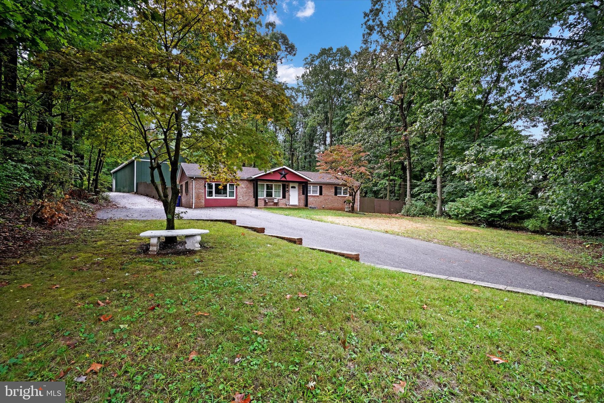 745 Jackson Square Road Spring Grove, PA 17362 - Photo 2 of 41