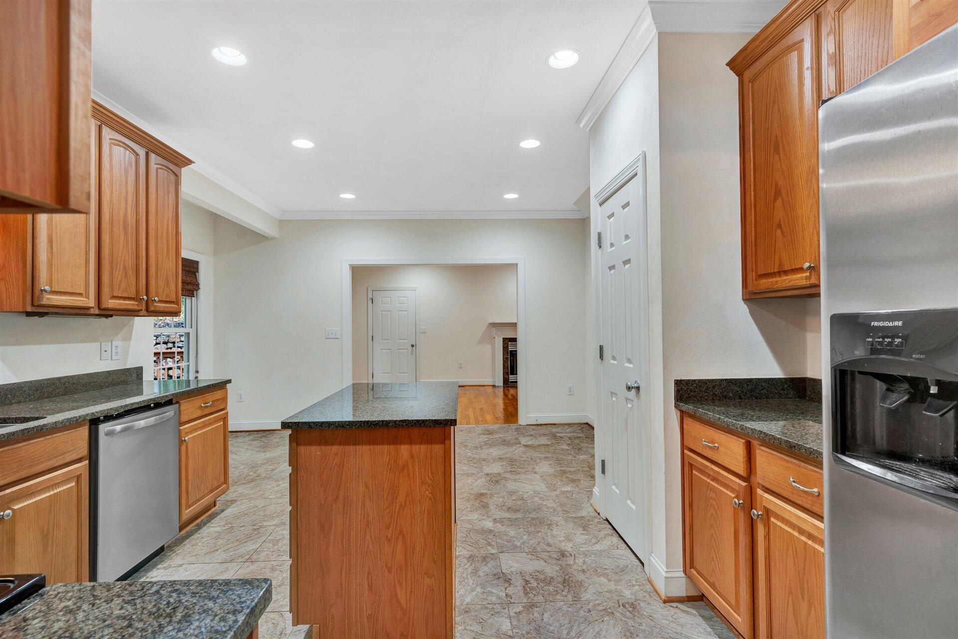 3334 Hidden Oak Road Southwest Roanoke, VA 24018 - Photo 17 of 37 17-Shows Great 3334 Hidden Oak Rd SW-16