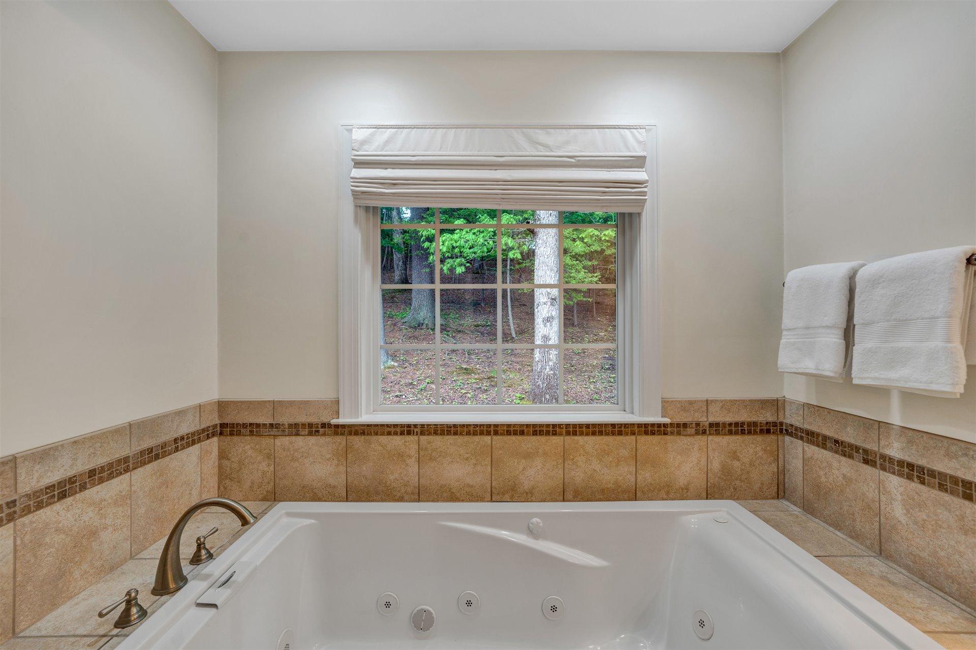 3334 Hidden Oak Road Southwest Roanoke, VA 24018 - Photo 26 of 37 26-Shows Great 3334 Hidden Oak Rd SW-26