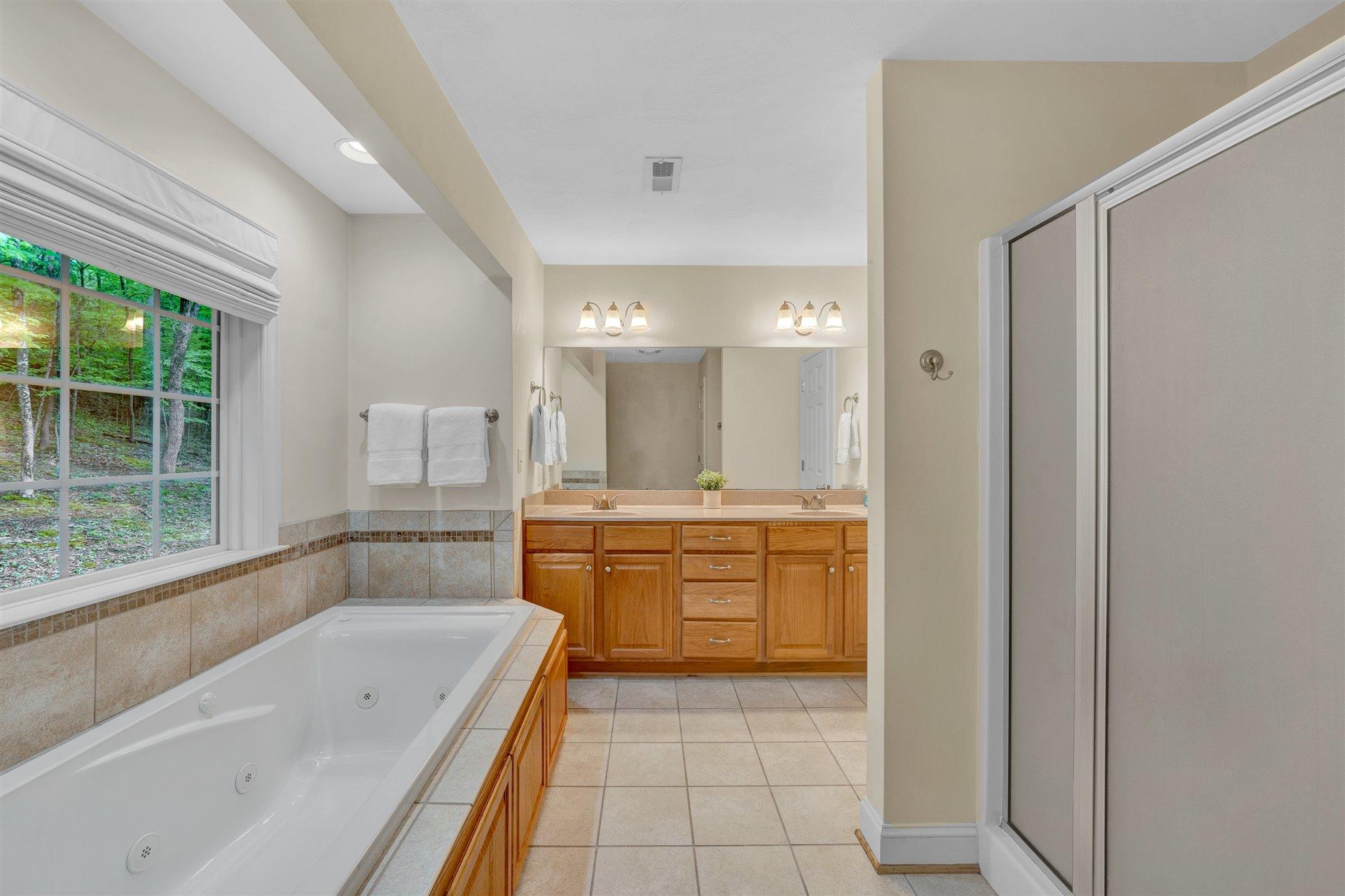 3334 Hidden Oak Road Southwest Roanoke, VA 24018 - Photo 27 of 37 27-Shows Great 3334 Hidden Oak Rd SW-27