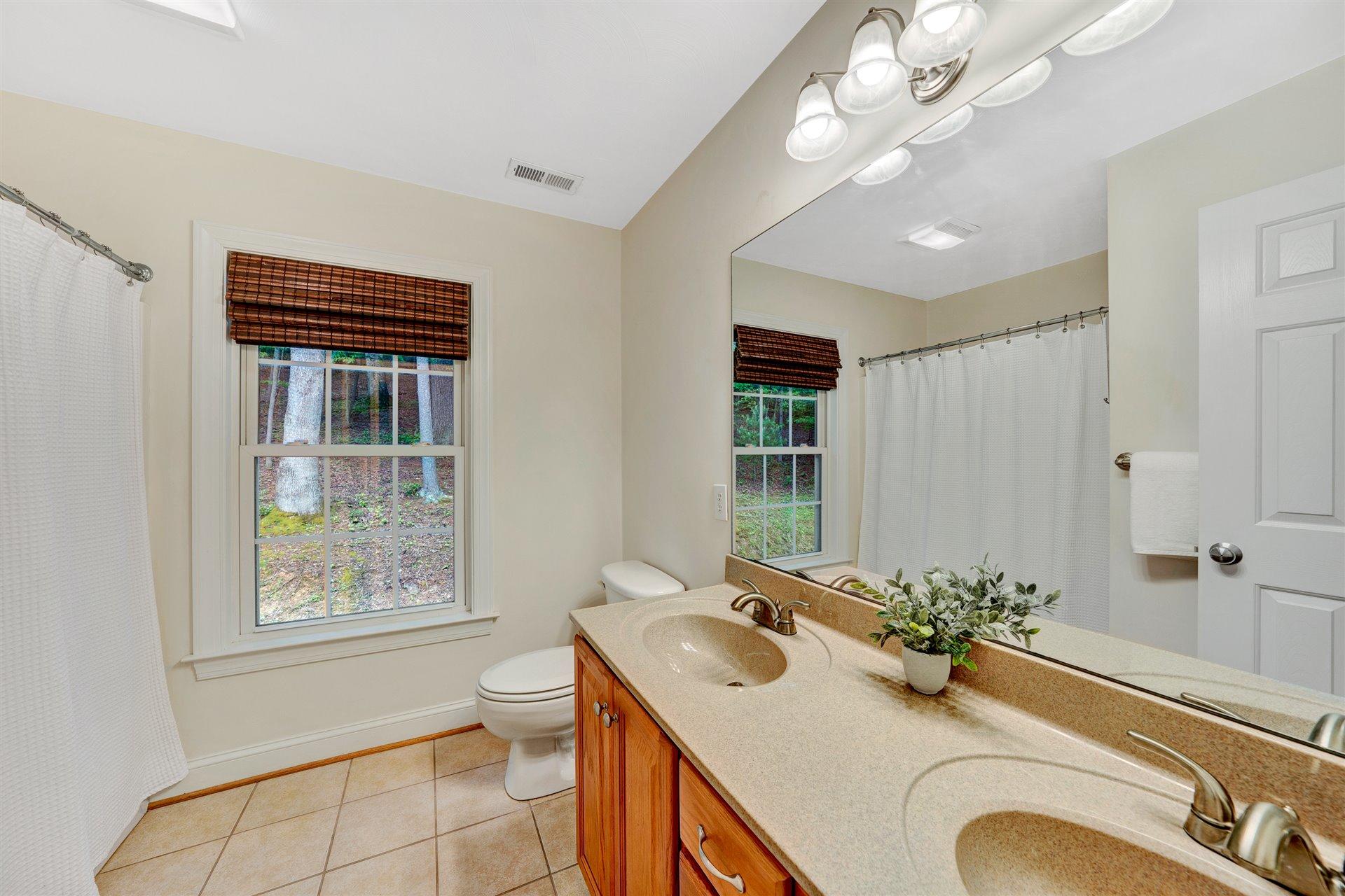 3334 Hidden Oak Road Southwest Roanoke, VA 24018 - Photo 28 of 37 28-Shows Great 3334 Hidden Oak Rd SW-28