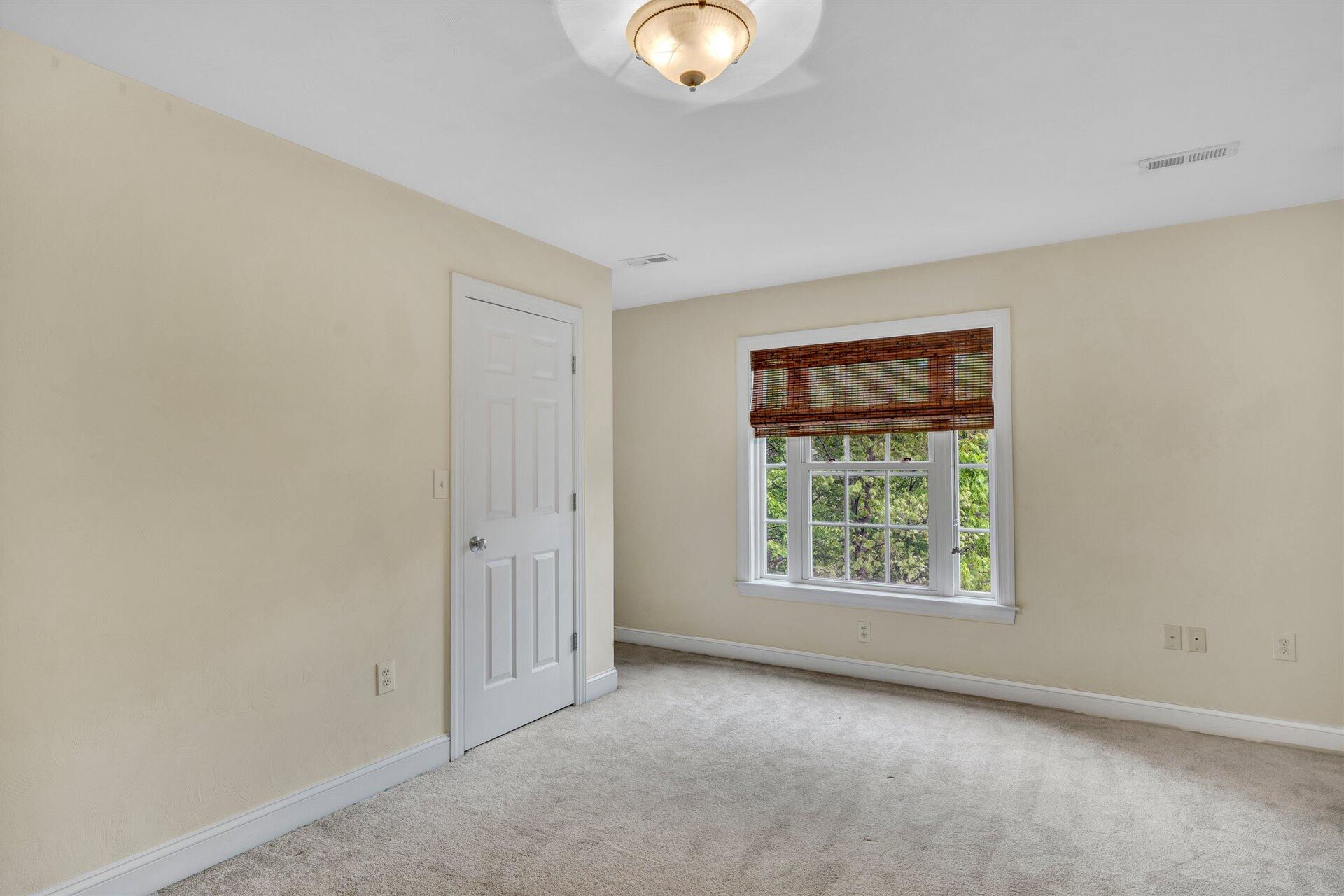 3334 Hidden Oak Road Southwest Roanoke, VA 24018 - Photo 29 of 37 29-Shows Great 3334 Hidden Oak Rd SW-29