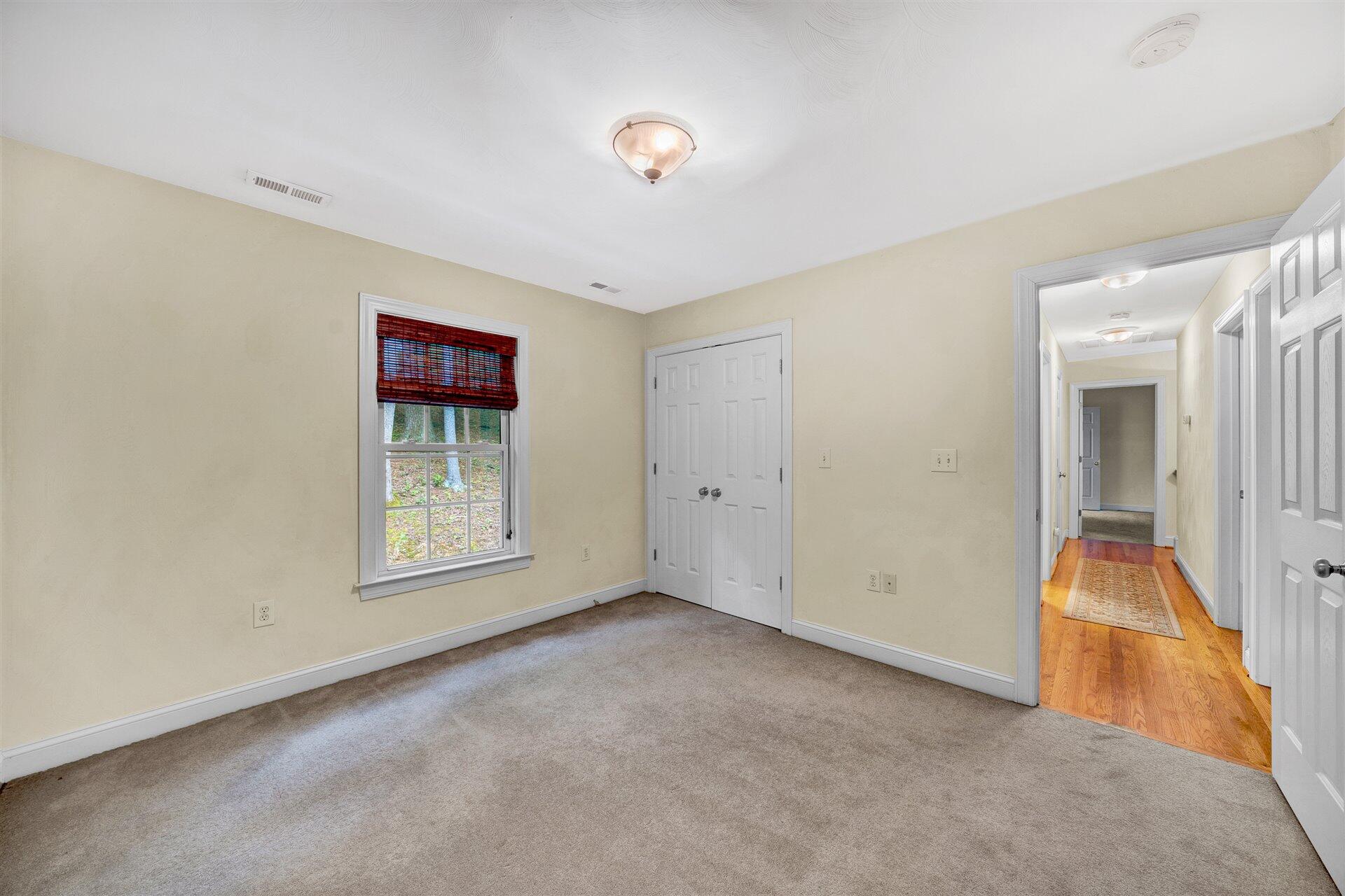 3334 Hidden Oak Road Southwest Roanoke, VA 24018 - Photo 32 of 37 32-Shows Great 3334 Hidden Oak Rd SW-32