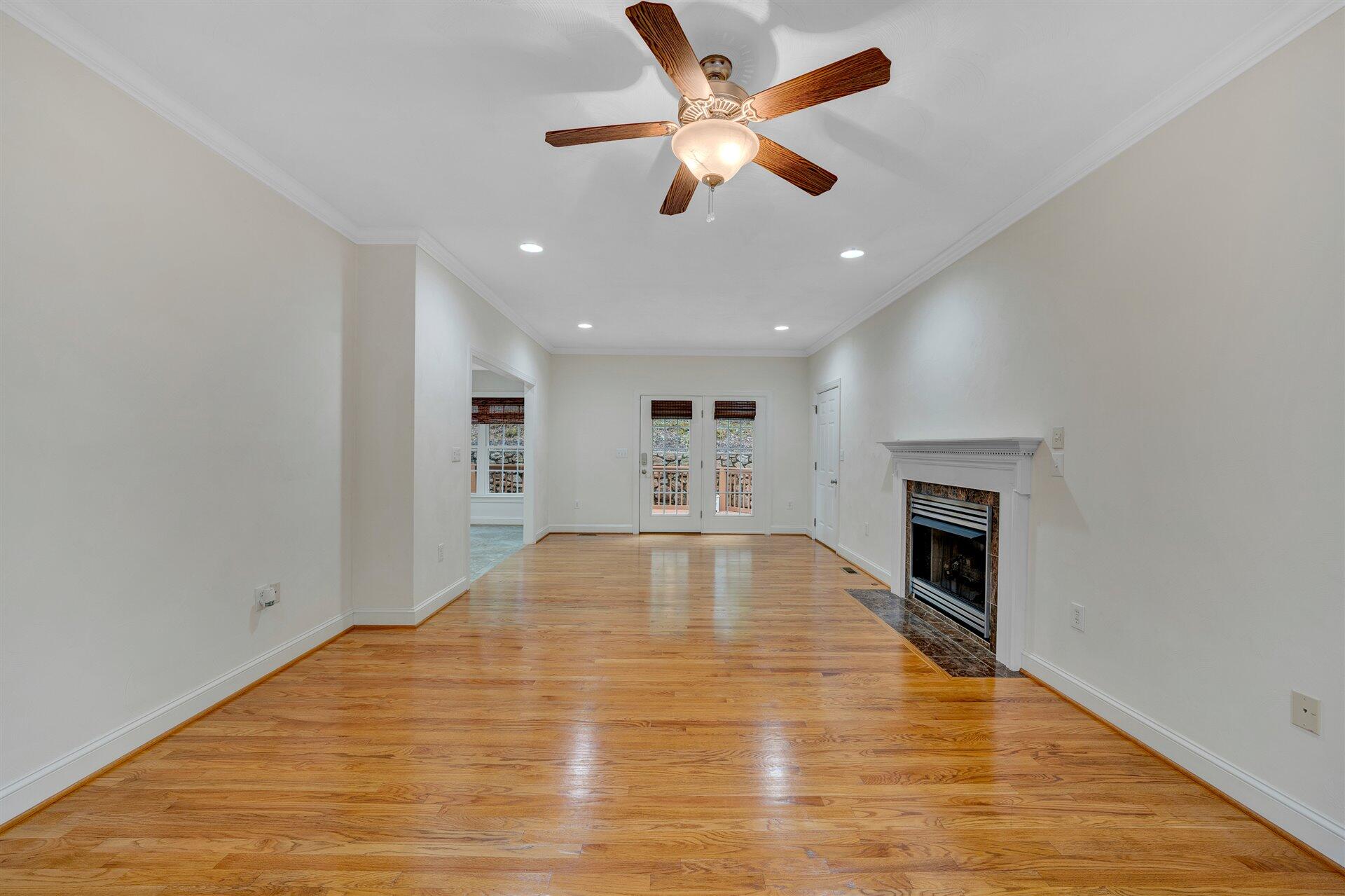 3334 Hidden Oak Road Southwest Roanoke, VA 24018 - Photo 7 of 37 07-Shows Great 3334 Hidden Oak Rd SW-6