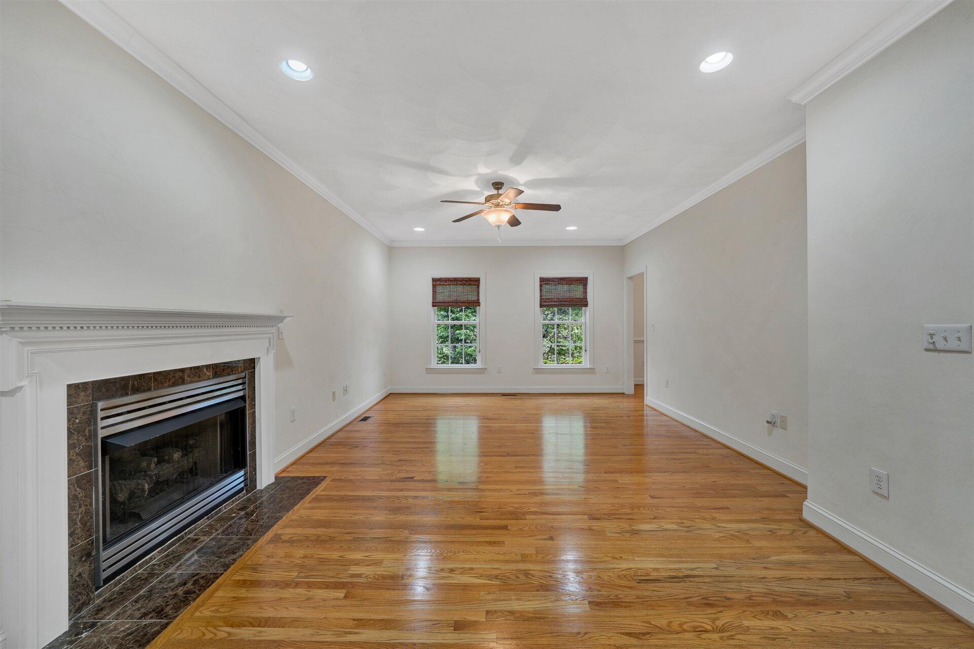 3334 Hidden Oak Road Southwest Roanoke, VA 24018 - Photo 8 of 37 08-Shows Great 3334 Hidden Oak Rd SW-7
