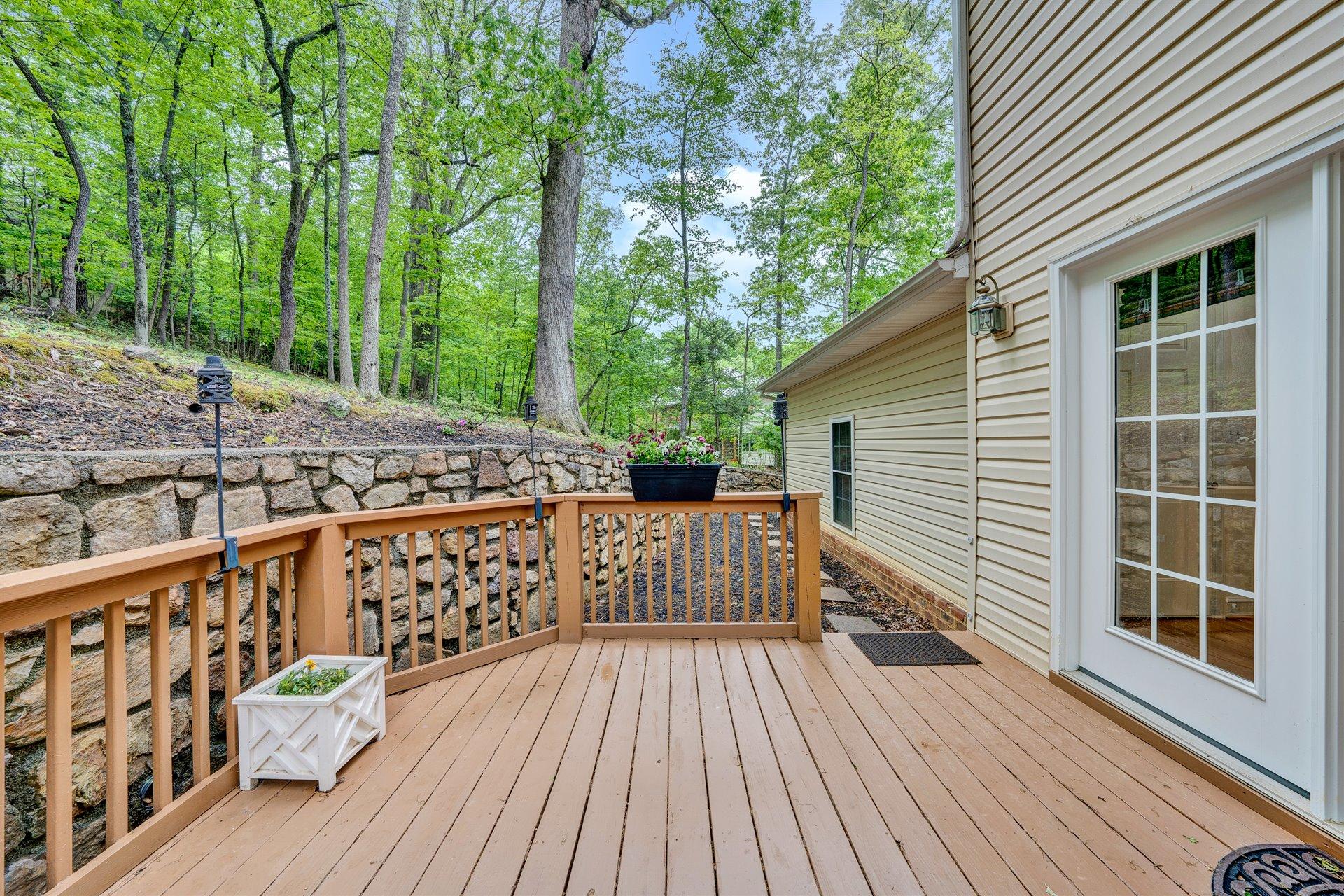 3334 Hidden Oak Road Southwest Roanoke, VA 24018 - Photo 10 of 37 10-Shows Great 3334 Hidden Oak Rd SW-10