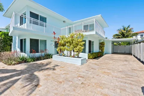 $2,490,000 | 3321 Northeast 16th Court, Fort Lauderdale, FL 33305
