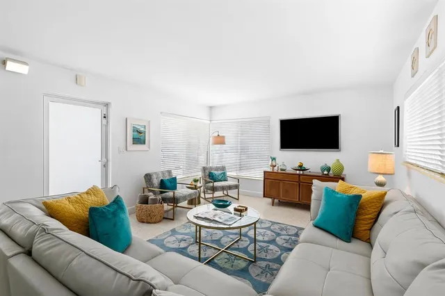 $2,320,000 | 3321 Northeast 16th Court, Fort Lauderdale, FL 33305