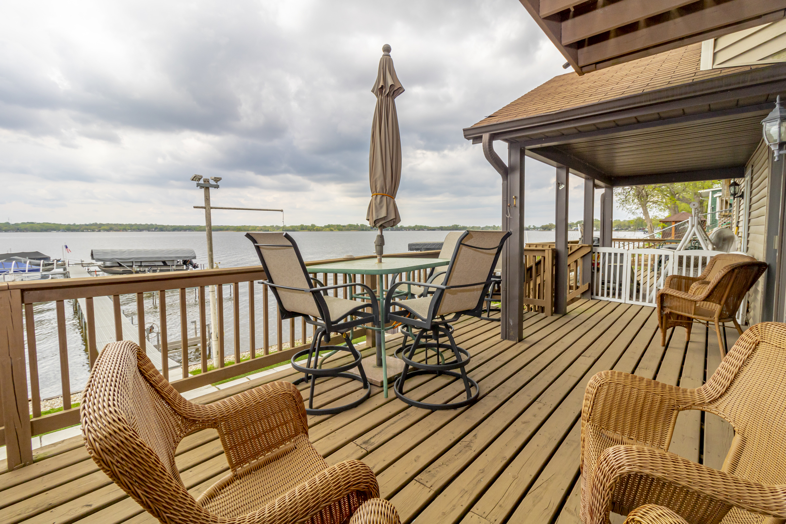 150 Eagle Point Road, Unit R Fox Lake, IL 60020 - Photo 17 of 21