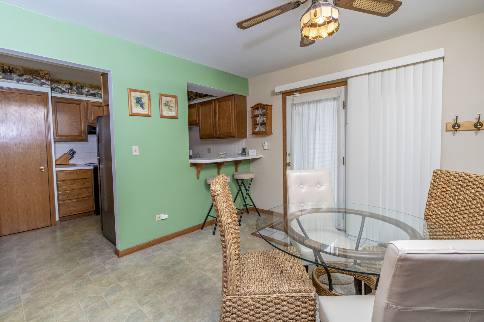 150 Eagle Point Road, Unit R Fox Lake, IL 60020 - Photo 7 of 21