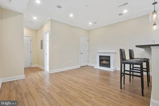 $2,100 | 410 15th Street Northeast, Unit 24, Washington, DC 20002