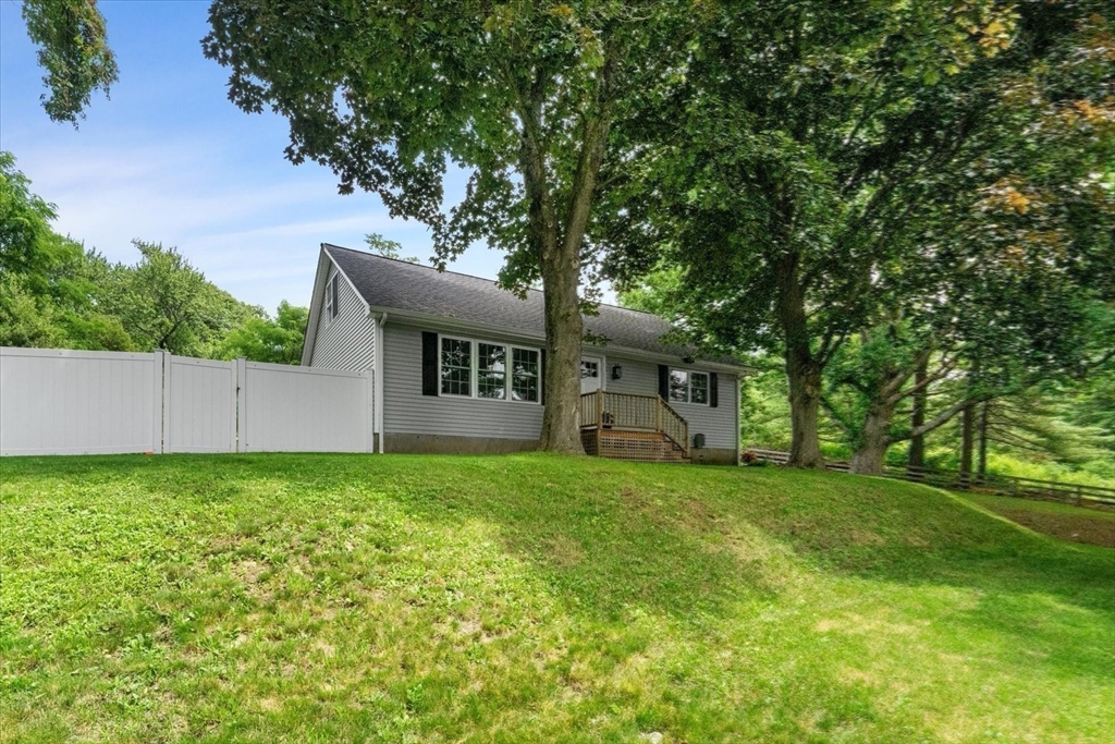 11 Mendon Road Northbridge, MA 01534 - Photo 39 of 42