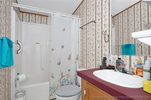 $250,000 | 424 Bullard Road, Autryville, NC 28318