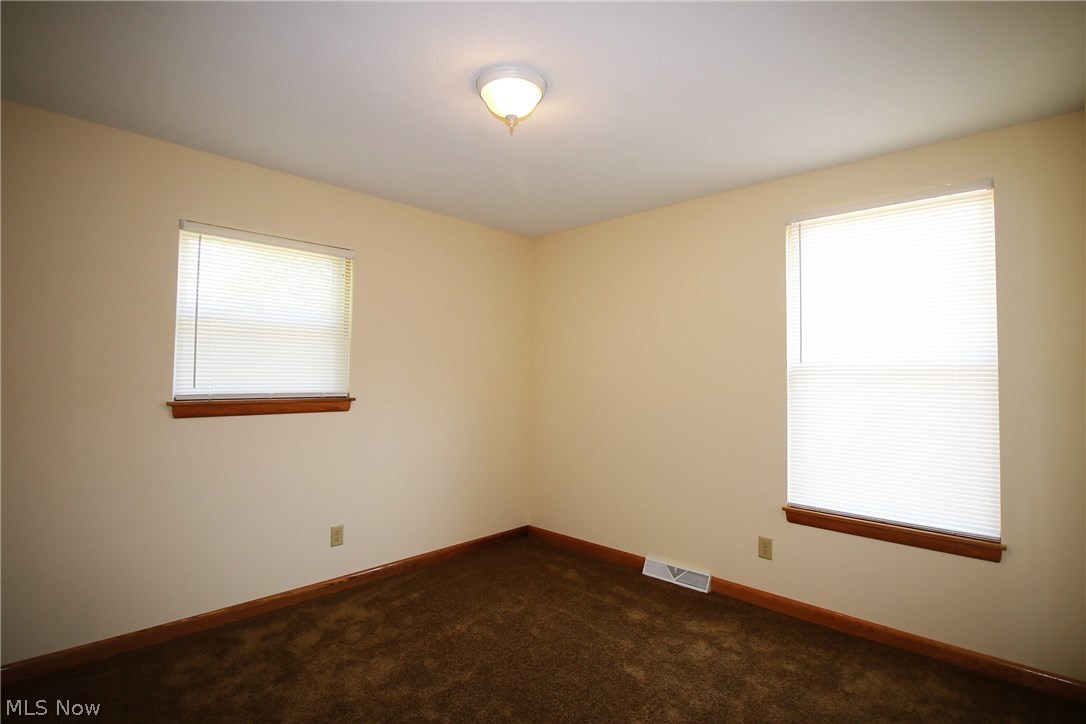 596-598 Gibbs Road Ellet, OH 44312 - Photo 7 of 12