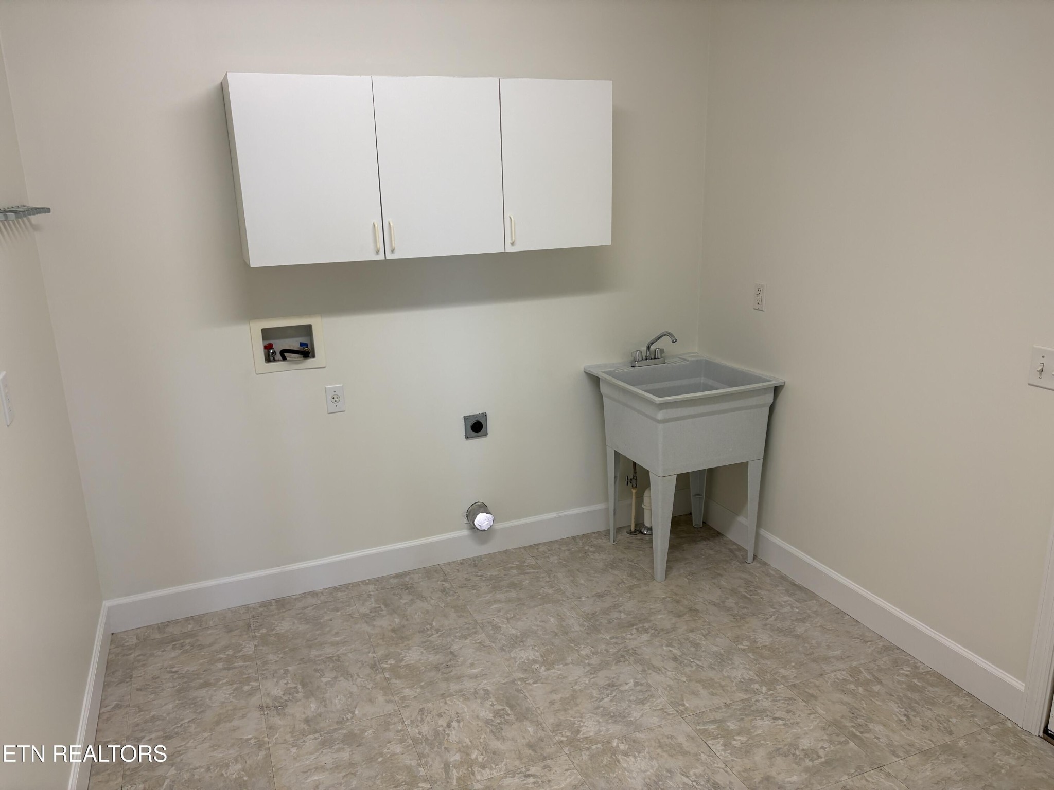 1032 Kendall Smith Road Pikeville, TN 37367 - Photo 18 of 30